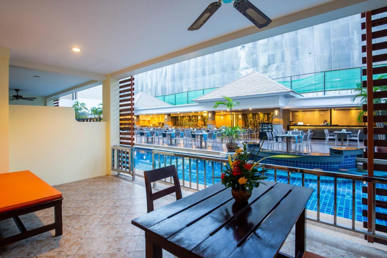 Woovo Phuket Kata Hotell Exteriör bild